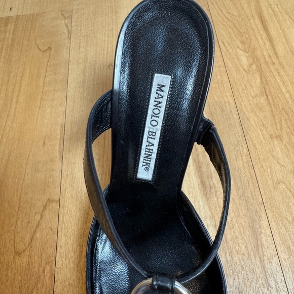 Manolo Blahnik Black Ankle Strap Leather - size 39 - Picture 10 of 12
